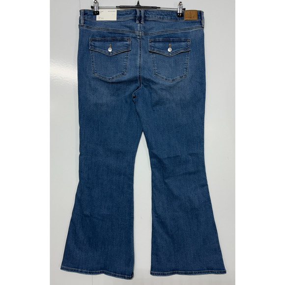 American Eagle Jeans Womens 16 Blue Fits 36x32 Low Rise Flare Next Level Stretch - Picture 2 of 11